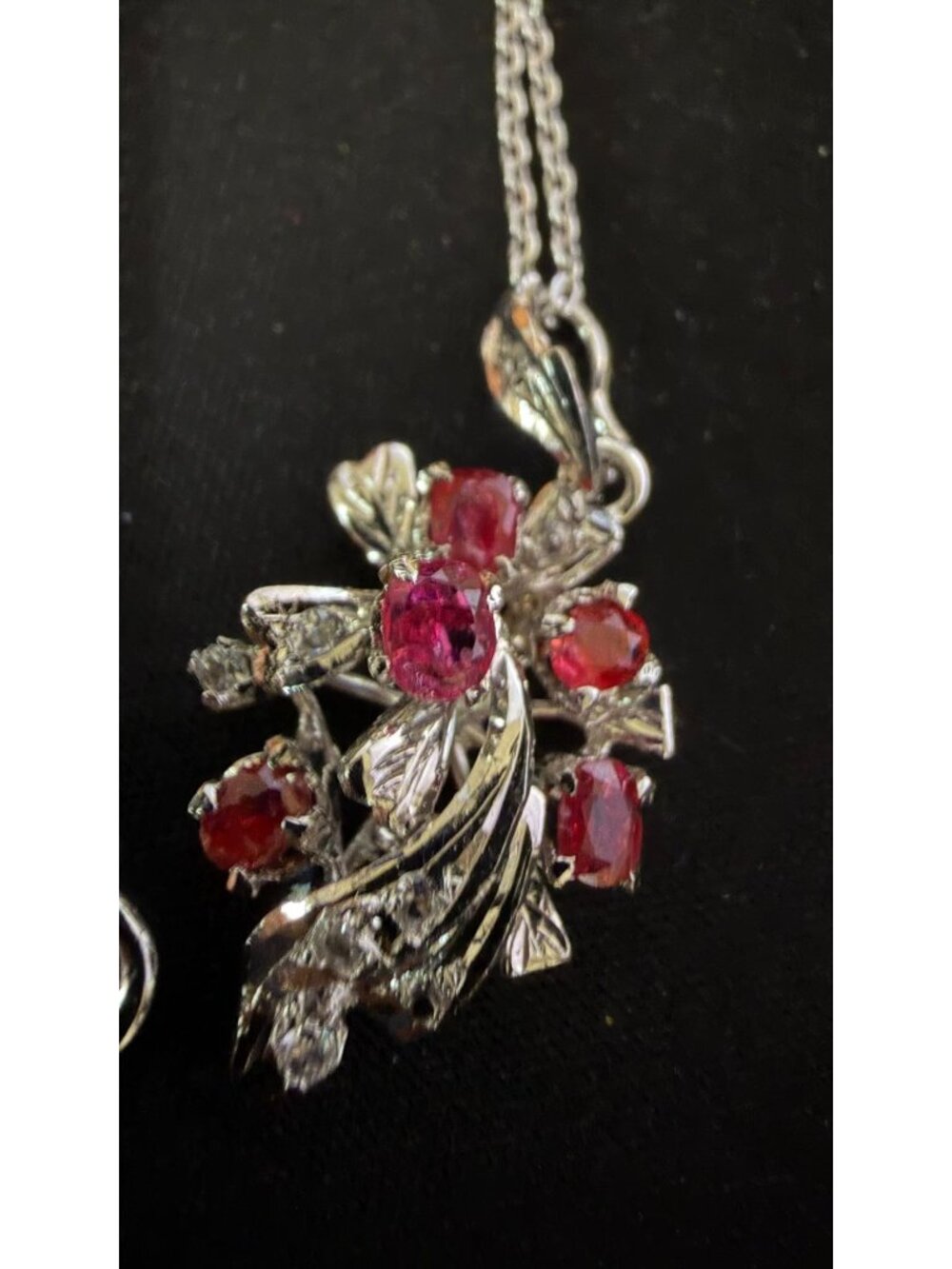 Vintage Rhinestone Custer Pendant Necklace Silver Tone Red Clear Crystals